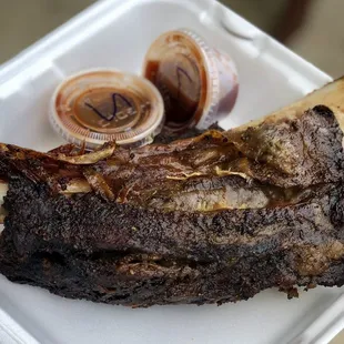 Dino beef rib (2lbs) with spicy bbq sauce