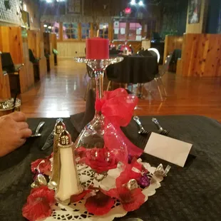 Those little touches added to the romance of the night.