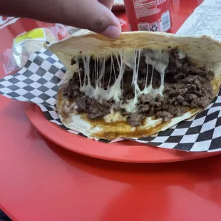 Quesadilla with carne de bistec