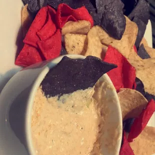 Crab dip with chips appetizer
