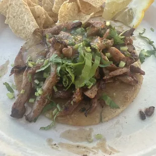 Taco al pastor mmmmm.