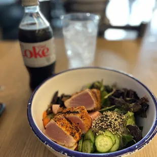 Tuna poke bowl