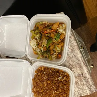 Szechuan chicken and large fried rice