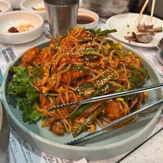 D4. Monkfish Braised in a Spicy Sauce w/Bean Sprouts