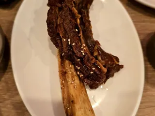 Huh Daegam Dolsot Sulungtang