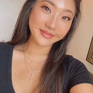 Stella H.