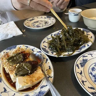 Tofu salad and seaweed salad