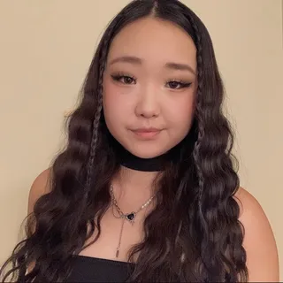 Stella S.