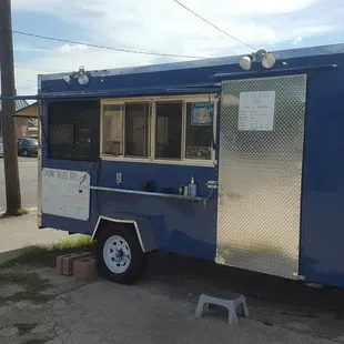 Stop by to satify your need for bbq. Definitely tasty BBQ.