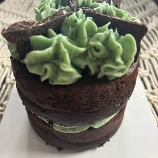 Chunk Chocolatey Thin Mint Cake