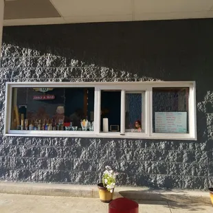 Convenient walk up order window out on the patio