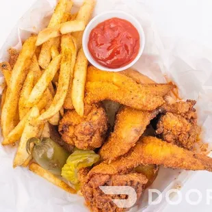 Three Wings and seasoned fries.