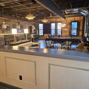 the bar and dining area