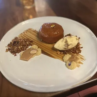 BRÛLÉED MAPLE DONUT