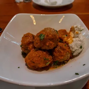 chicken wings and fried chicken, food