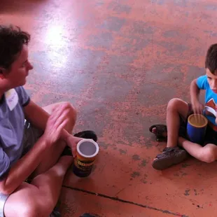 Connecting with a member of our sister church, Iglesia Congregacional la Trinidad in El Paso, TX.