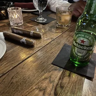 A couple of sticks........Oh yeah and a Heineken!