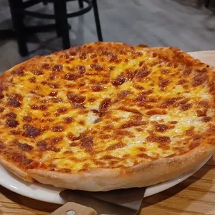 Small cheese pizza