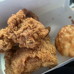2 A la carte chicken thighs super juicy and mega crunchy!! Delicious!!!