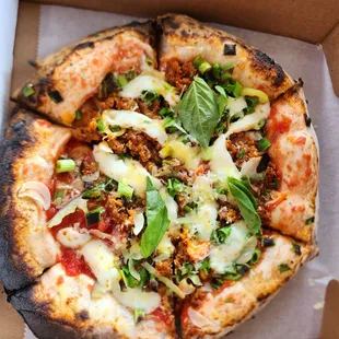 Driftwood Oven: Spicy Sausage and Pepper Pizza