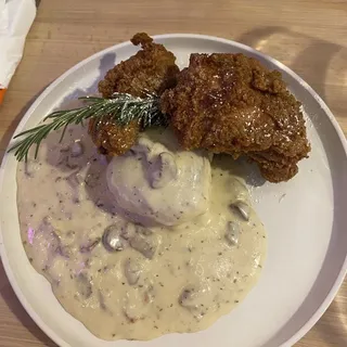 Biscuit & Chinese sausage gravy x Fried Chicken