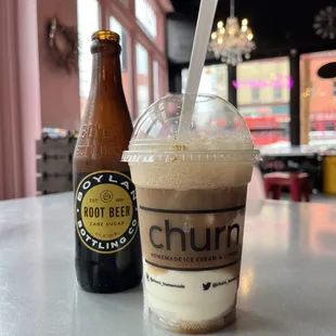 Root beer Ice Cream Floats