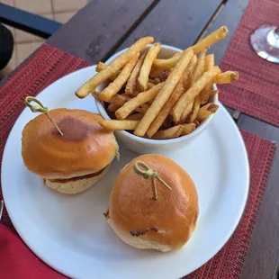 Kid&apos;s beef sliders