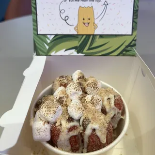 S'more Red Velvet Churroccino