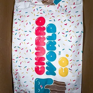 I enjoyed their look on here. Pretty bag.