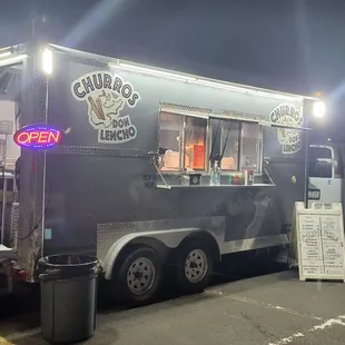 a food truck at night