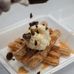 Churro Sundae with Oreos