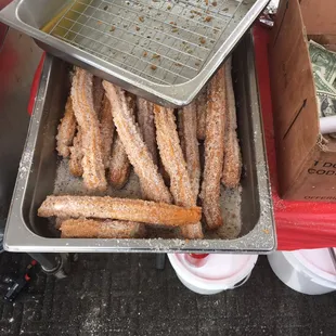 Churros rellenos lechera chocolate y cajeta