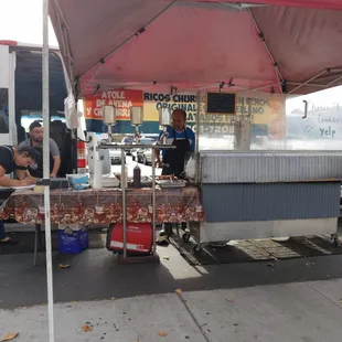 Gran inguracion ya estamos en la tropical la placita a un costado del Bank of América