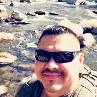 Ramiro V.