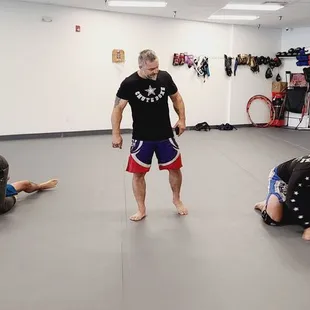 No Gi Jiiu Jitsu with 3rd Degree Black Belt Professor Claudio Mattos!