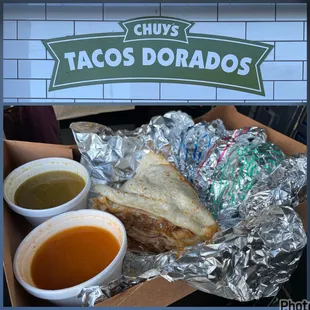 Hole in the wall taco joint done right