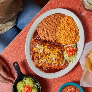 A meal fit for The King: The Elvis Presley Memorial Combo. The perfect way to try a little bit of everything!