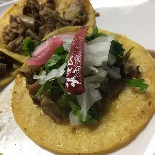 Tacos de Tripa con cebolla y cilantro