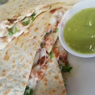 Quesadilla  pollo ( chicken)