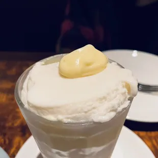 Goat 's Milk Lemon Gelati