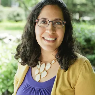 Veronica R.