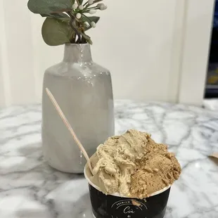 Piccolo with cappuccino and pistachio