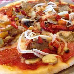 10&quot; Ciao Bella w. roast peppers, onions, mushrooms, pepperoni &amp; sausage.
