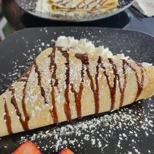 Nutella crêpe with strawberries