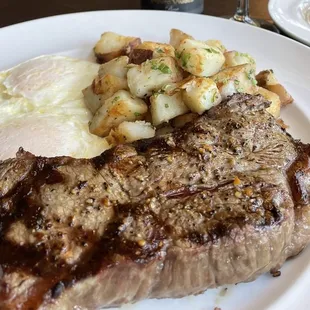 great place for weekend brunch . Steak and eggs !!