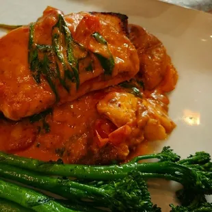 Tuscan Salmon with broccoli.