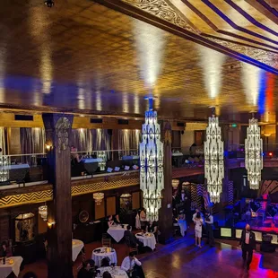 chandeliers and chandeliers