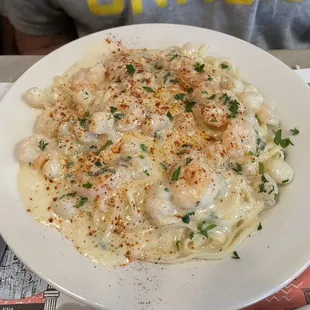 Shrimp &amp; scallop linguini