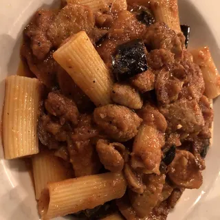 Penne Salsiccia e Melanzane