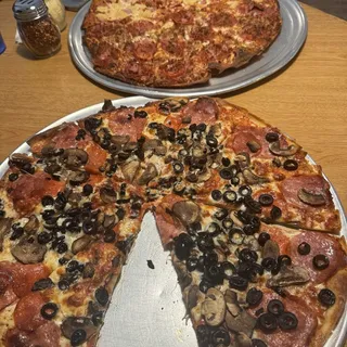 Hawaiian Delight Pizza